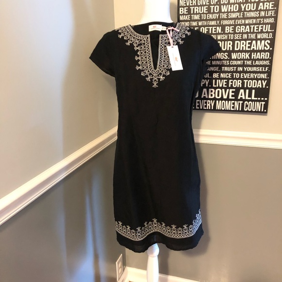 Vineyard Vines Dresses & Skirts - NWT Vineyard Vines Embroidered Shift Dress Size 00